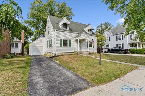 Tiny photo for 420 1st Street, Findlay, OH 45840 (MLS # 6136305)