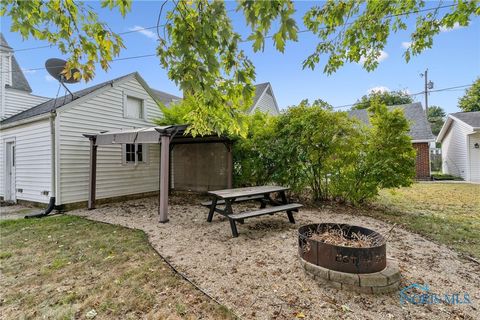 Tiny photo for 420 1st Street, Findlay, OH 45840 (MLS # 6136305)