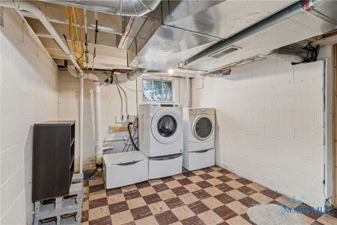 Tiny photo for 420 1st Street, Findlay, OH 45840 (MLS # 6136305)