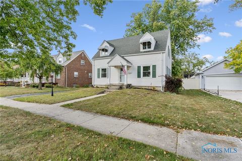Tiny photo for 420 1st Street, Findlay, OH 45840 (MLS # 6136305)