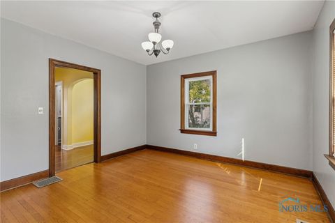 Tiny photo for 420 1st Street, Findlay, OH 45840 (MLS # 6136305)