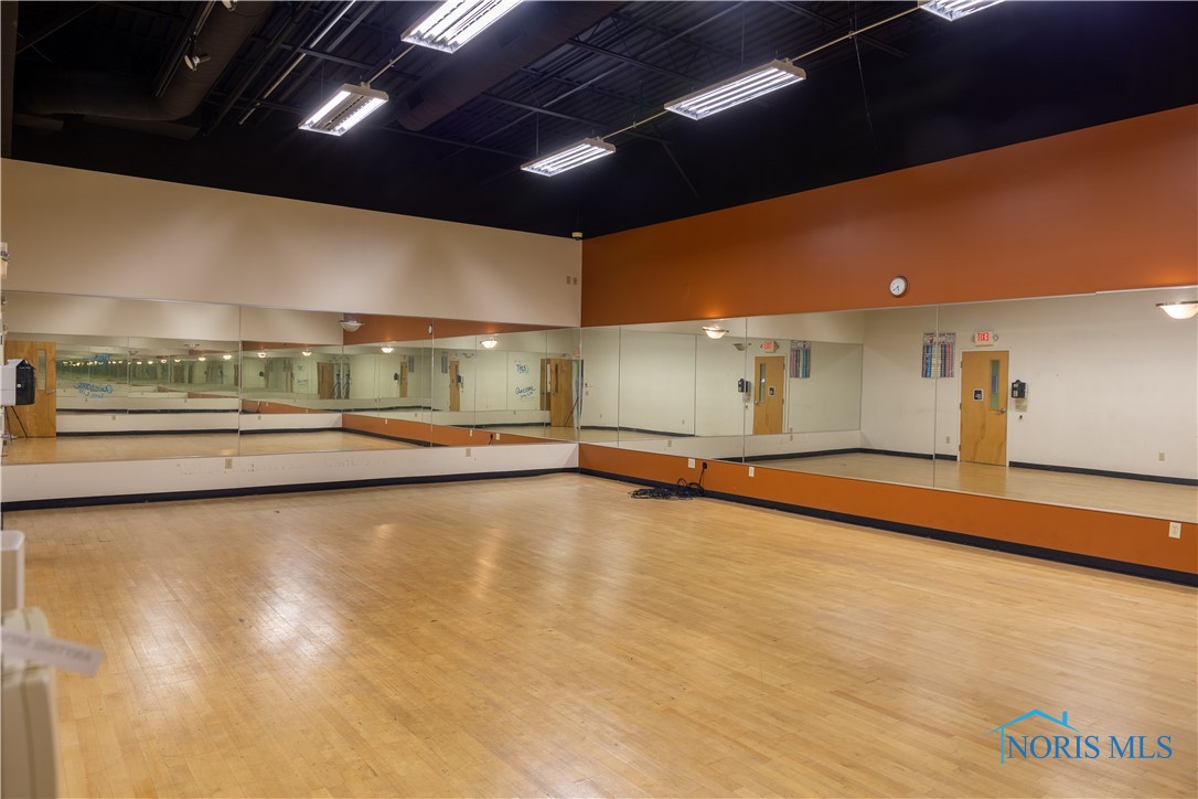 Findlay, Ohio 45840, United States, ,Commercial,Active,74574