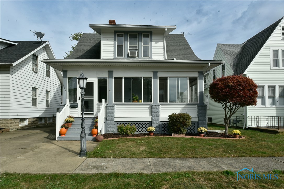 123 Hayes Avenue, Port Clinton, Ohio image 1