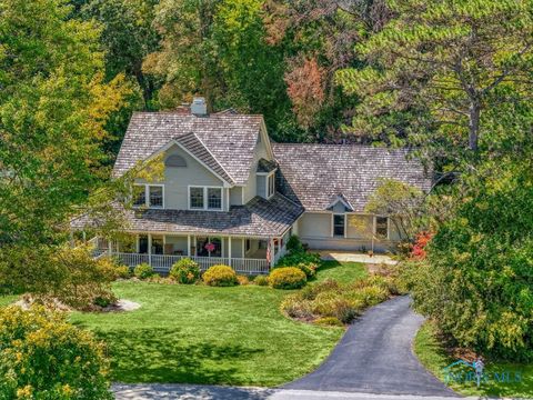 Photo of 30039 Morningside Drive, Perrysburg, OH 43551 (MLS # 6133937)