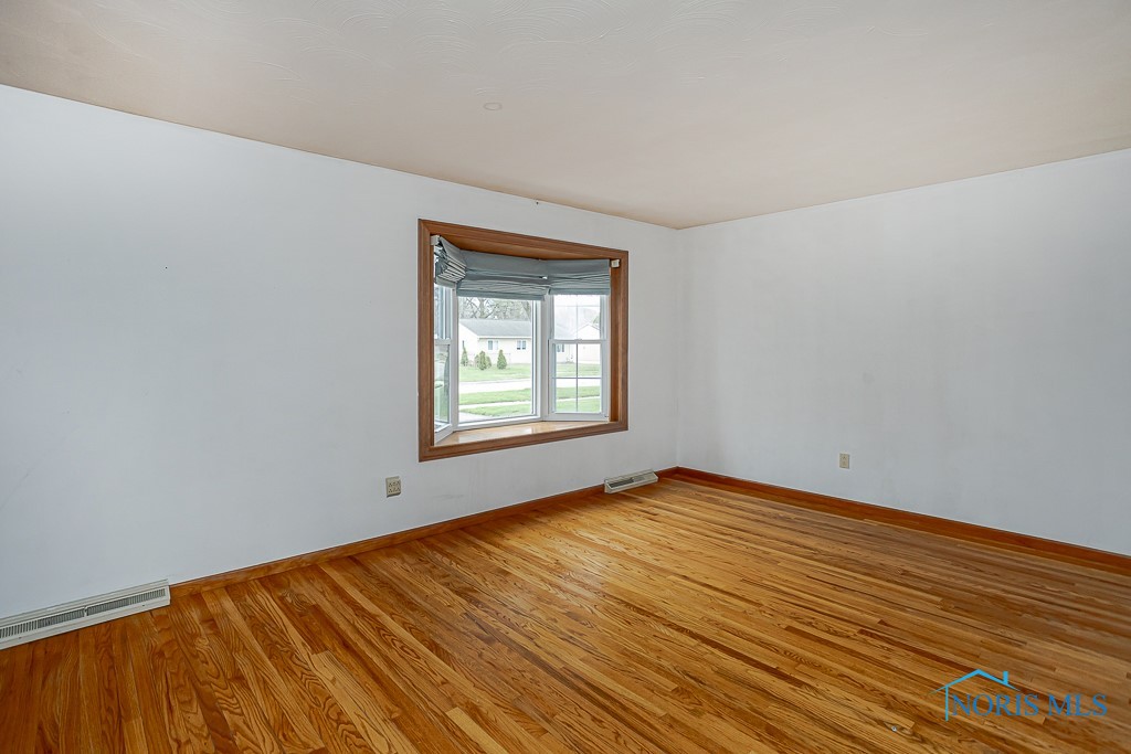 3808 Donegal Drive, Toledo, Ohio image 6