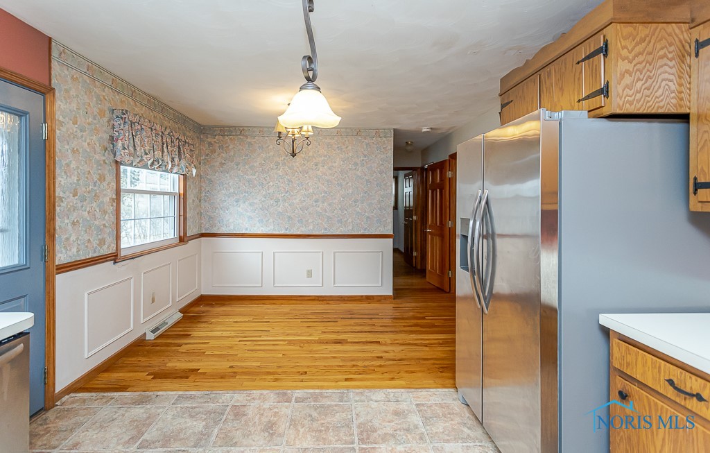 3808 Donegal Drive, Toledo, Ohio image 11