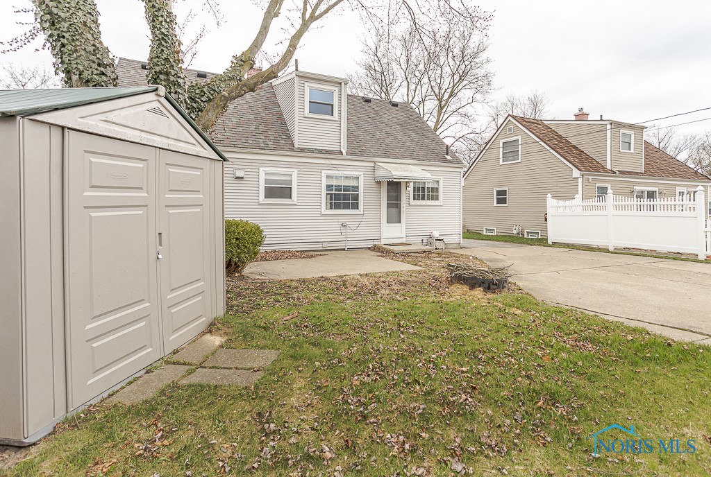 3808 Donegal Drive, Toledo, Ohio image 38