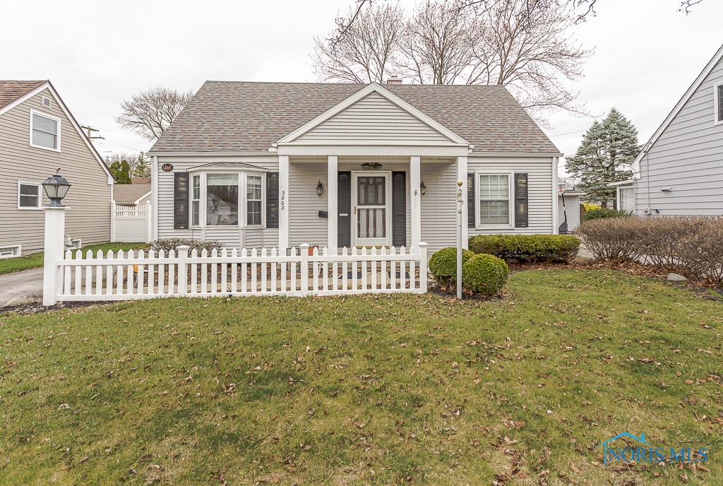 3808 Donegal Drive, Toledo, Ohio image 1