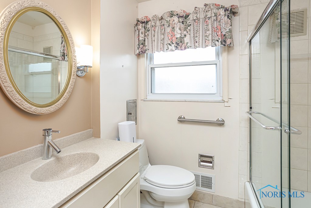 3808 Donegal Drive, Toledo, Ohio image 26