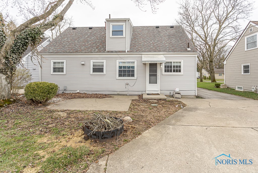 3808 Donegal Drive, Toledo, Ohio image 37