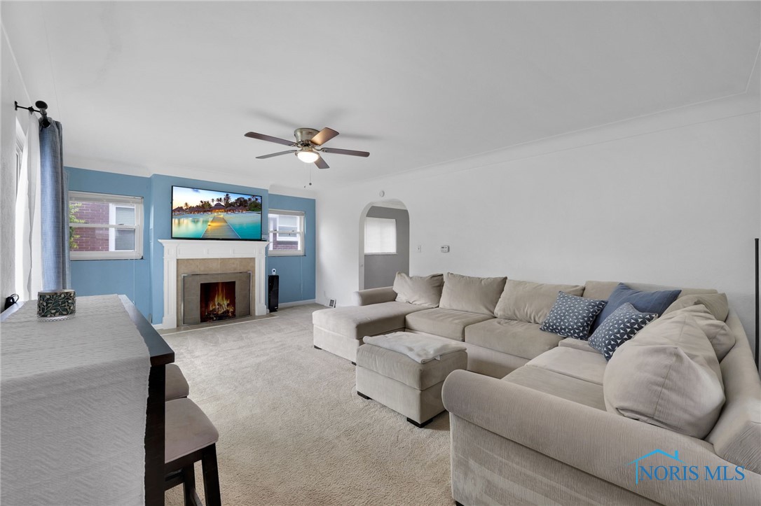 2923 Powhattan Parkway, Toledo, Ohio image 3