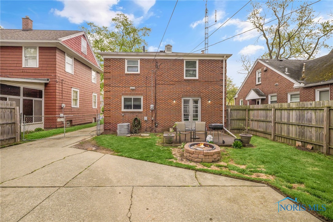 2923 Powhattan Parkway, Toledo, Ohio image 27