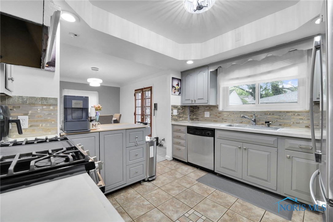 2923 Powhattan Parkway, Toledo, Ohio image 10