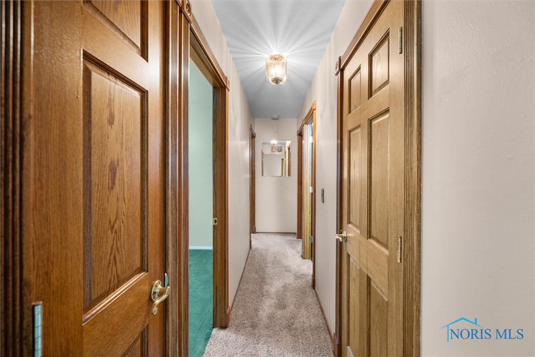 6005 Bahiamar Road, Toledo, Ohio image 11