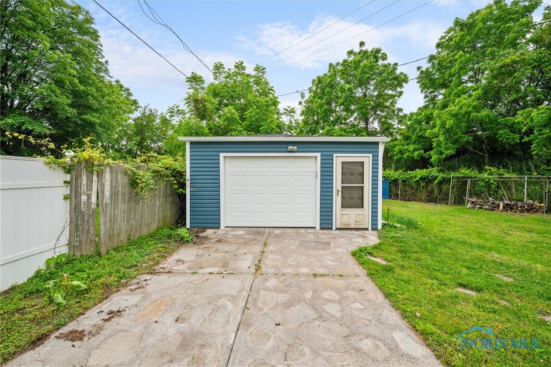 6005 Bahiamar Road, Toledo, Ohio image 33