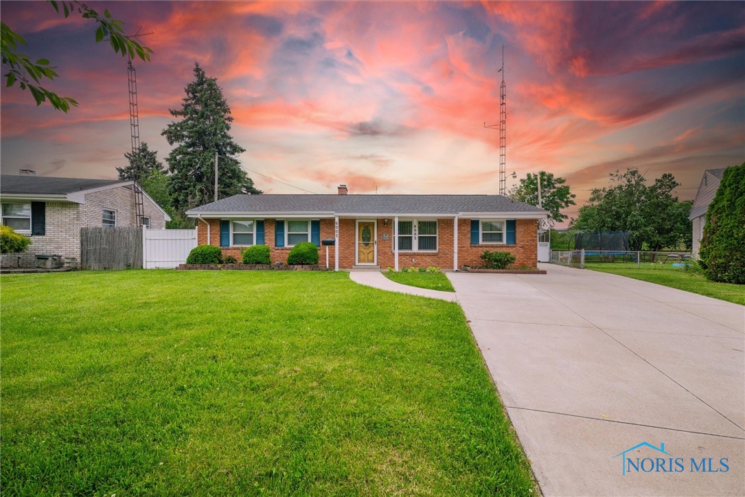 6005 Bahiamar Road, Toledo, Ohio image 1