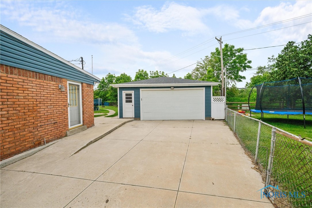 6005 Bahiamar Road, Toledo, Ohio image 27