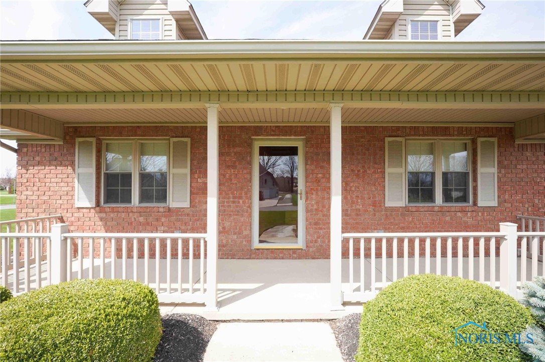 2028 Lakeland Drive, Findlay, Ohio image 4