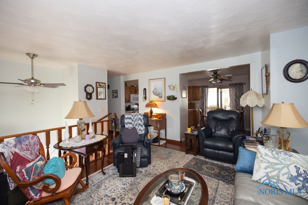 2443 Bedford Lane, Northwood, Ohio image 14