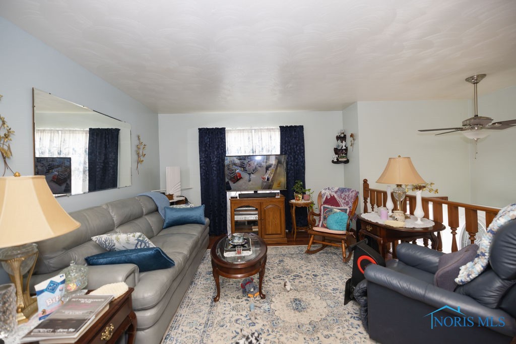 2443 Bedford Lane, Northwood, Ohio image 30