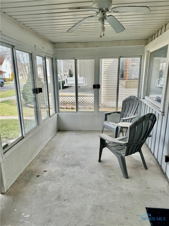 135 W Elm Street, Deshler, Ohio image 2