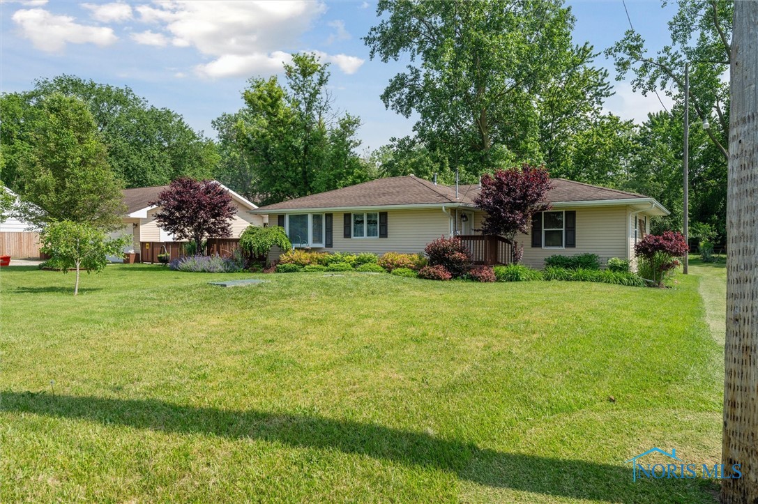5301 Genoa Road, Perrysburg, Ohio image 2