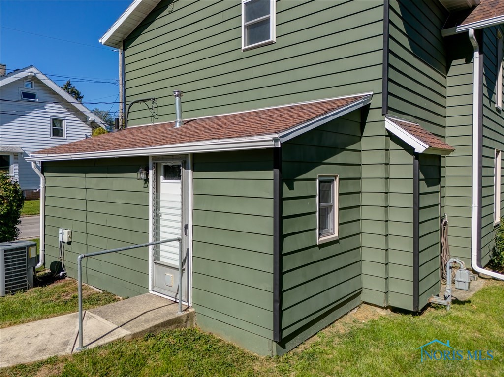 202 Georgia Avenue, Bowling Green, Ohio image 8