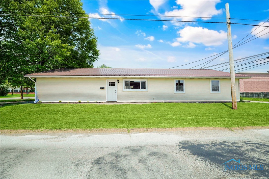 739 Kenwood Avenue, Bowling Green, Ohio image 1