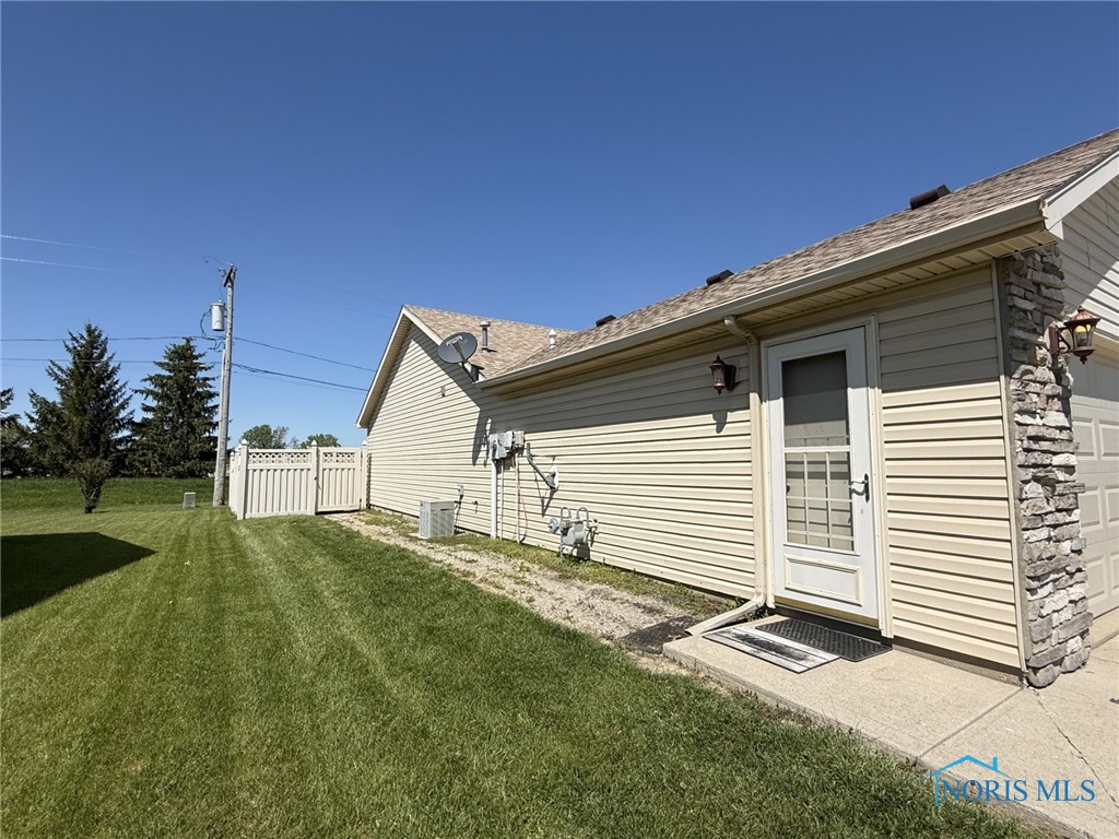 512 Fugate Drive, Defiance, Ohio image 28