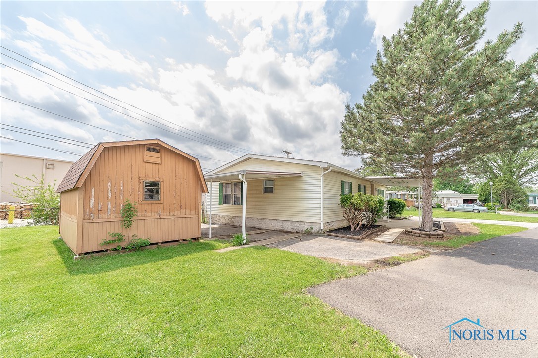 1203 Chateau Court, Findlay, Ohio image 5