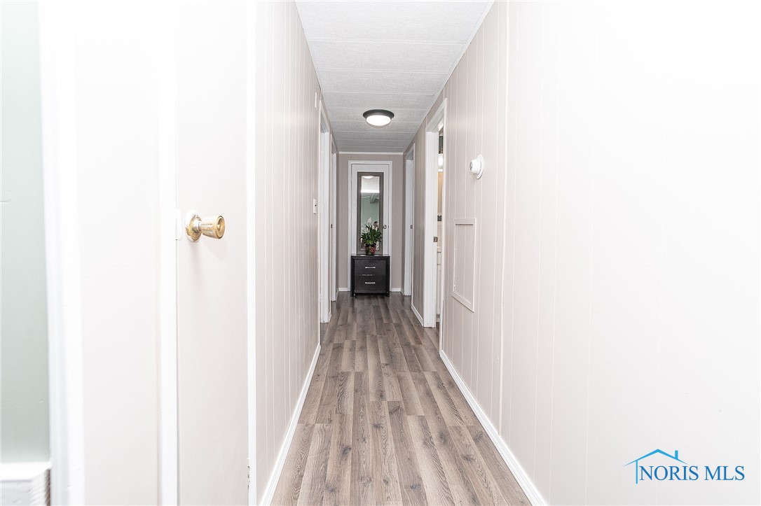 1203 Chateau Court, Findlay, Ohio image 14