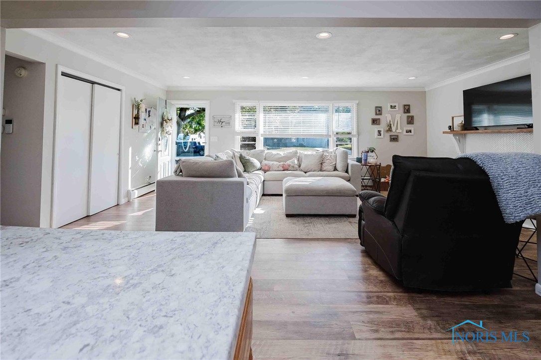 Findlay, Ohio 45840, United States, 3 Bedrooms Bedrooms, ,2 BathroomsBathrooms,Residential,Active,220018