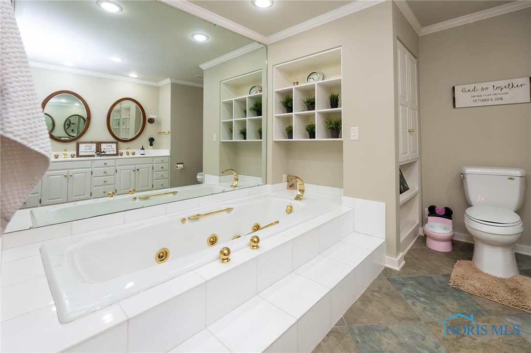 400 Blue Bonnet Drive, Findlay, Ohio image 29