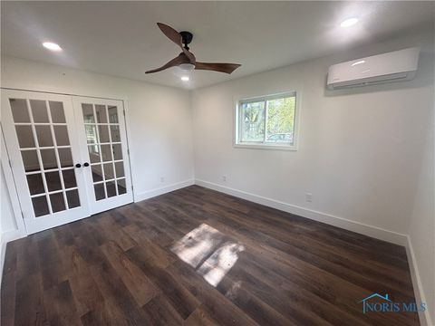 Tiny photo for 23912 E Second Street, Grand Rapids, OH 43522 (MLS # 6136945)