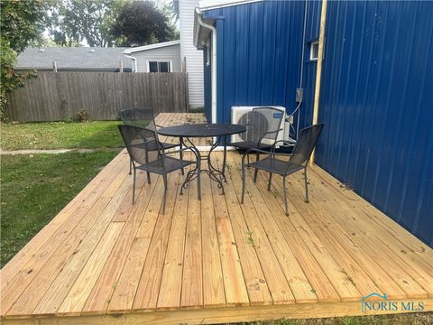 Tiny photo for 23912 E Second Street, Grand Rapids, OH 43522 (MLS # 6136945)
