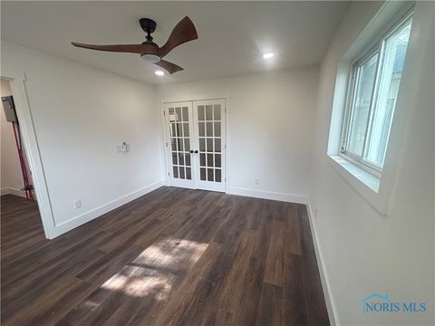 Tiny photo for 23912 E Second Street, Grand Rapids, OH 43522 (MLS # 6136945)