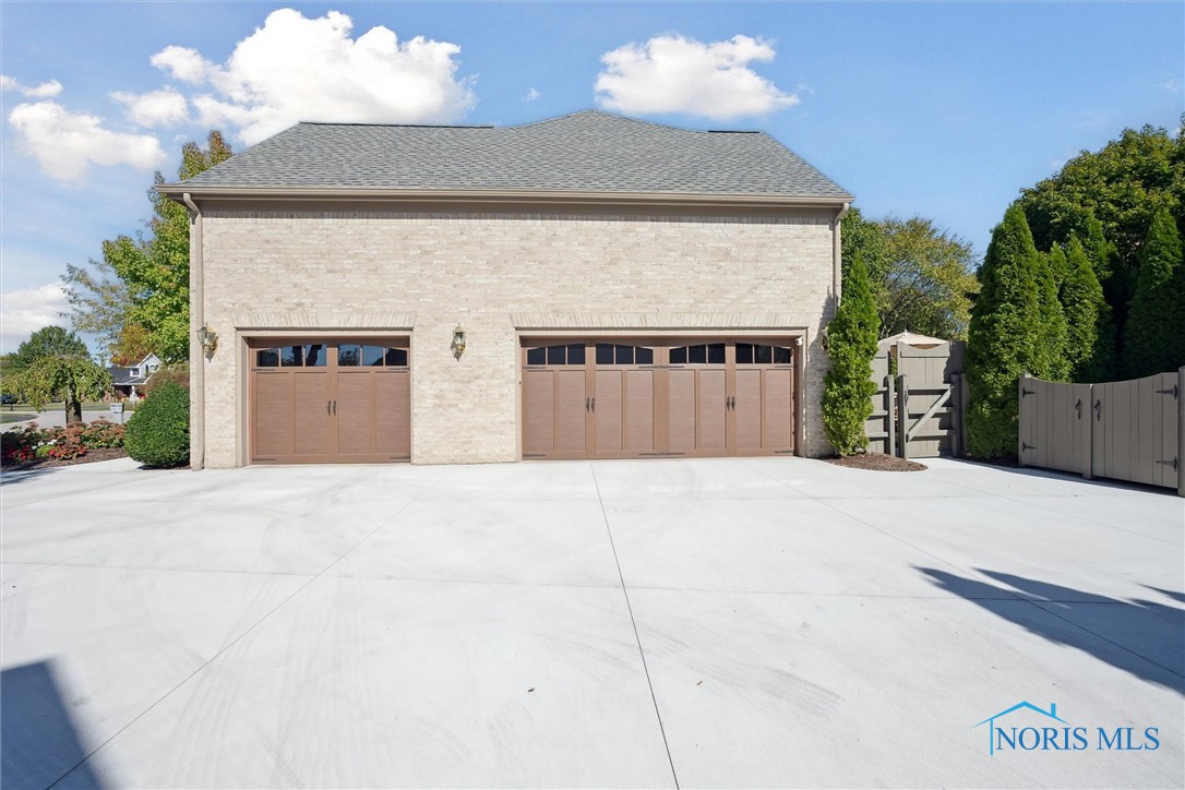 29042 Belmont Farm Road, Perrysburg, Ohio image 4