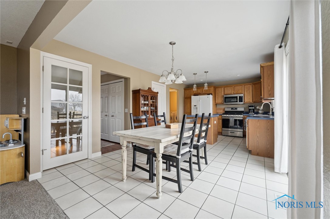 1701 Horseshoe Bend Drive, Perrysburg, Ohio image 14