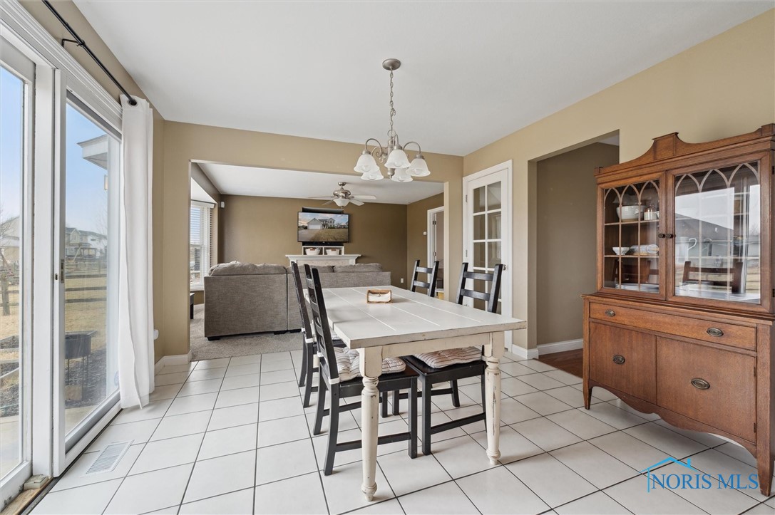 1701 Horseshoe Bend Drive, Perrysburg, Ohio image 16