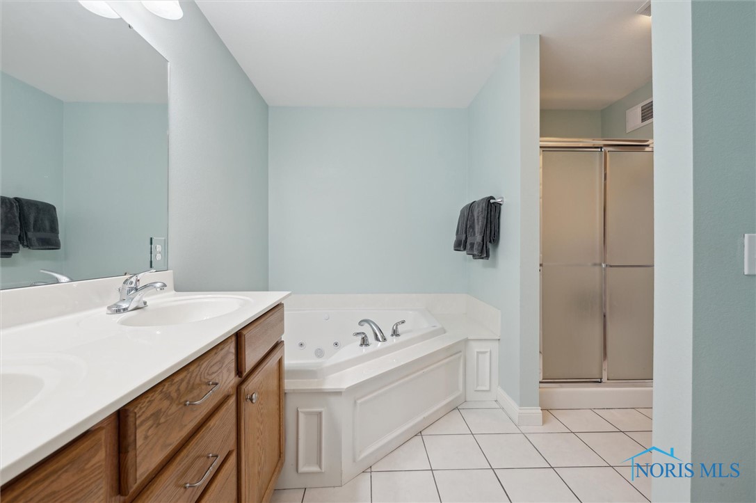 1701 Horseshoe Bend Drive, Perrysburg, Ohio image 28