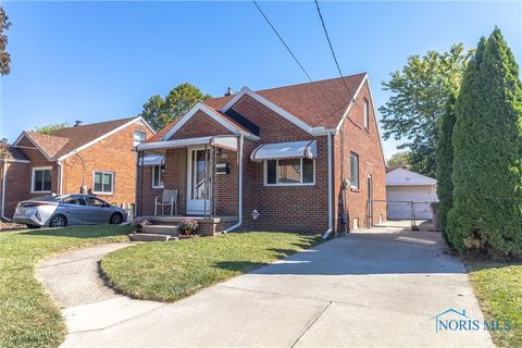 Tiny photo for 5220 302nd Street, Toledo, OH 43611 (MLS # 6136469)