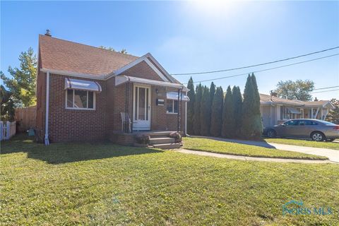 Tiny photo for 5220 302nd Street, Toledo, OH 43611 (MLS # 6136469)
