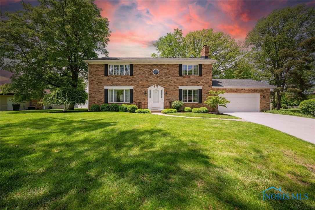 806 Woodstock Court, Findlay, Ohio image 1