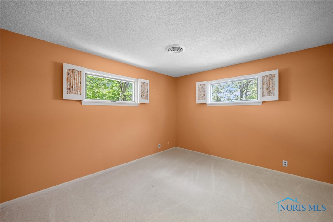 806 Woodstock Court, Findlay, Ohio image 22