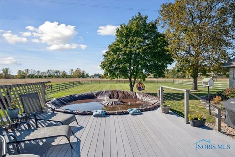 Tiny photo for 3904 Oakfield Drive, Oregon, OH 43616 (MLS # 6136415)