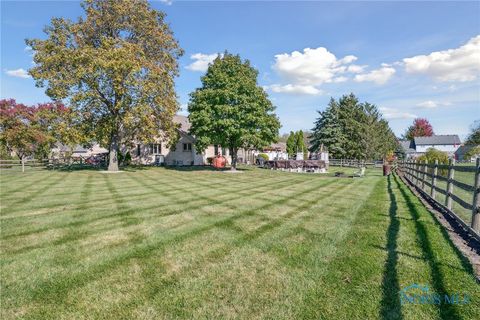 Tiny photo for 3904 Oakfield Drive, Oregon, OH 43616 (MLS # 6136415)