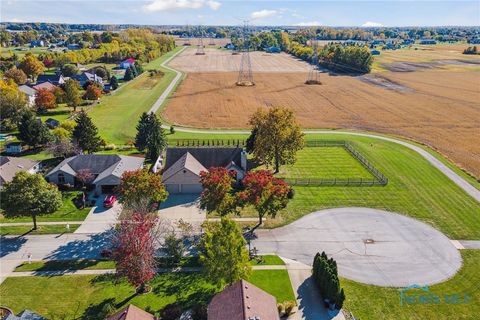 Tiny photo for 3904 Oakfield Drive, Oregon, OH 43616 (MLS # 6136415)