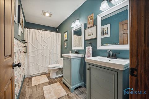 Tiny photo for 3904 Oakfield Drive, Oregon, OH 43616 (MLS # 6136415)