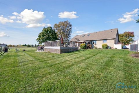 Tiny photo for 3904 Oakfield Drive, Oregon, OH 43616 (MLS # 6136415)