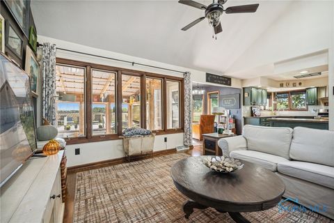 Tiny photo for 3904 Oakfield Drive, Oregon, OH 43616 (MLS # 6136415)